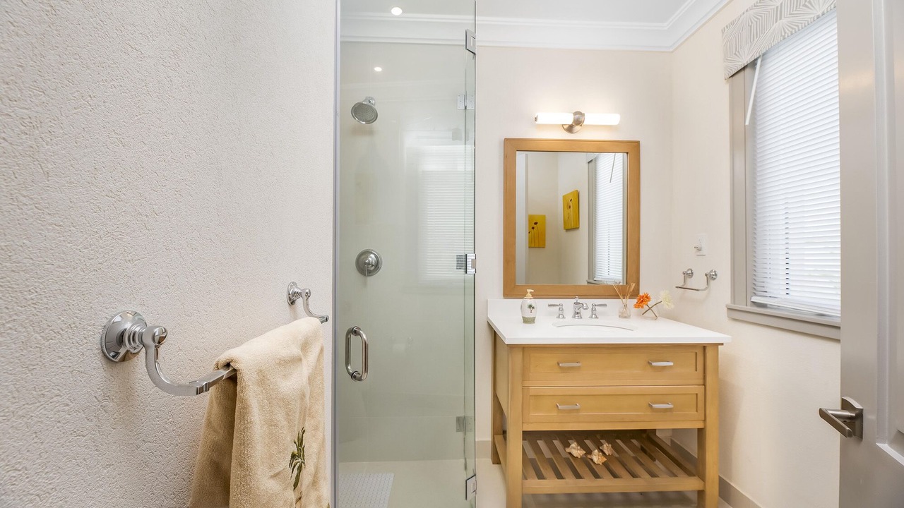Photo of Bathroom in Orange Hill