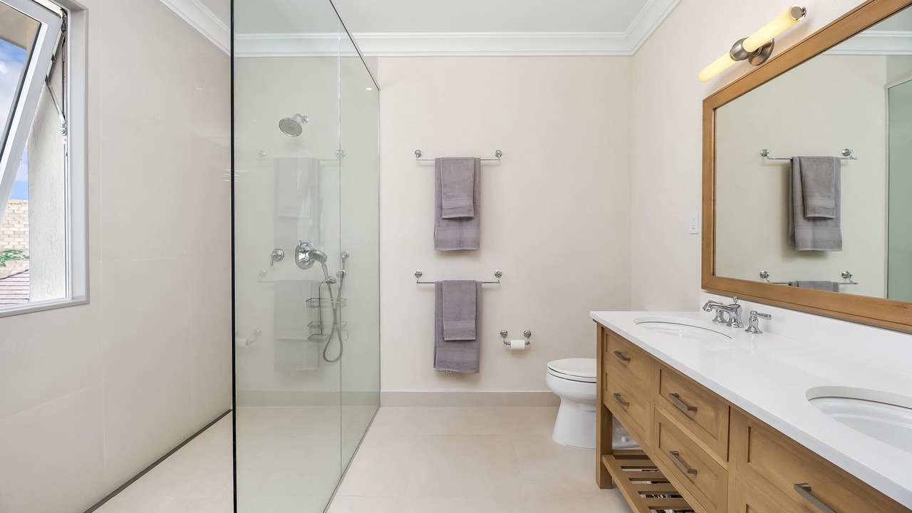 Photo of Bathroom in Orange Hill