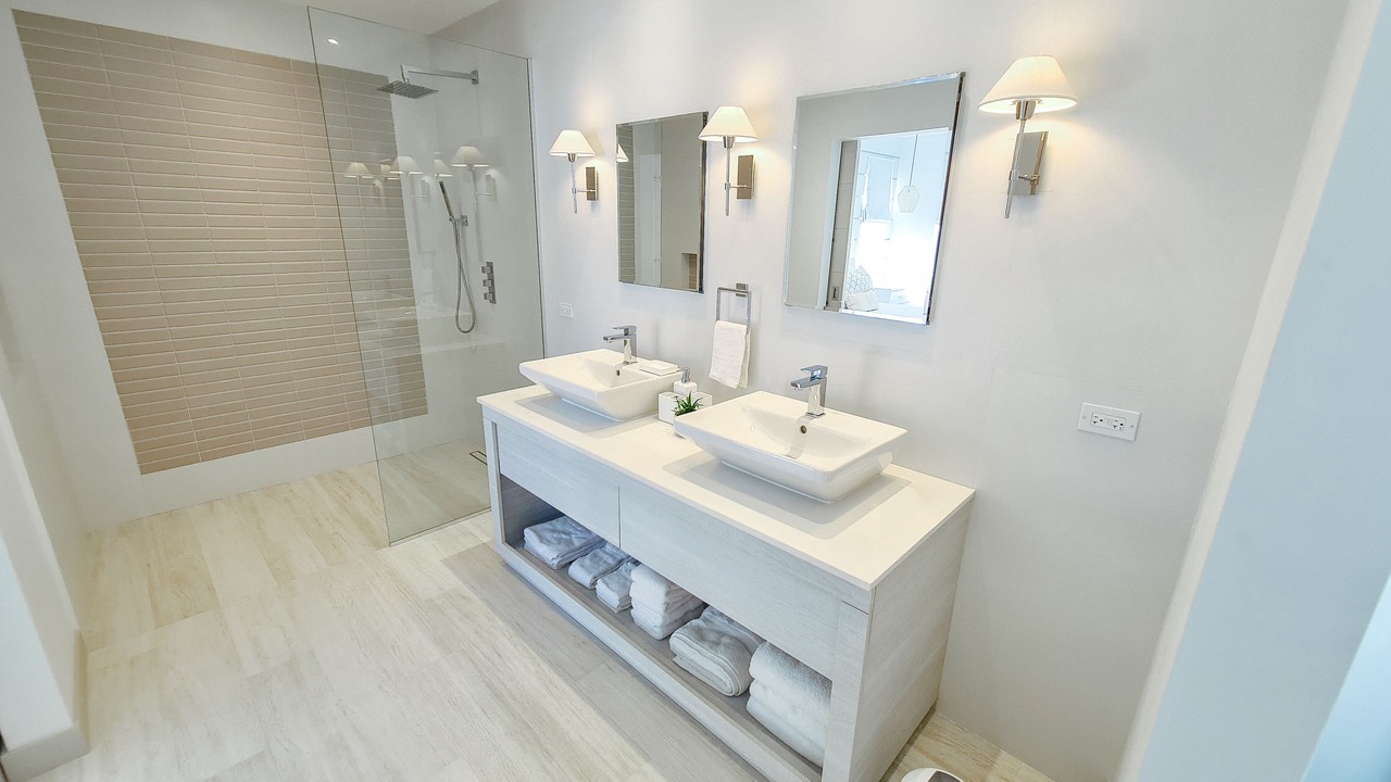 Photo of Bathroom in Porters