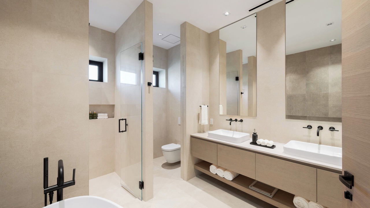 Photo of Bathroom in Orange Hill