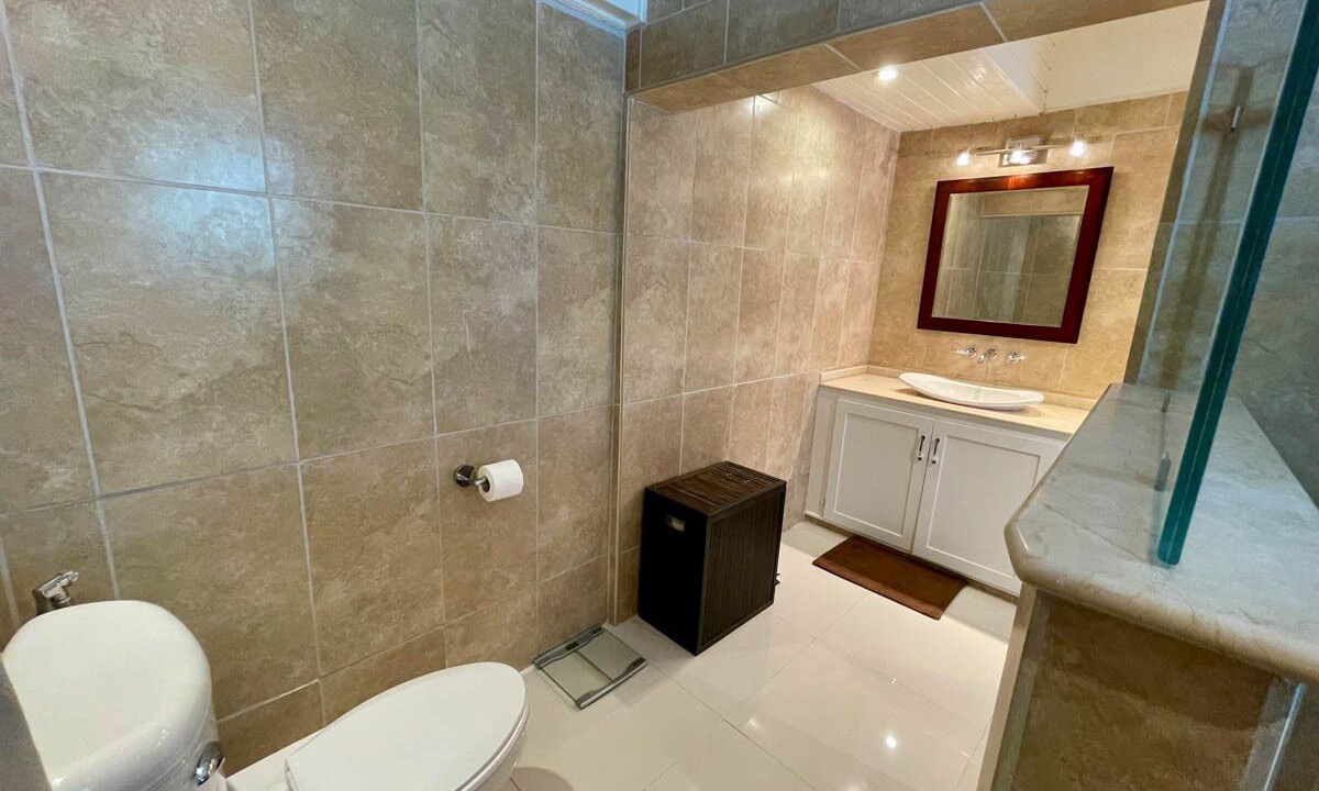 Photo of Bathroom in Sunset Crest