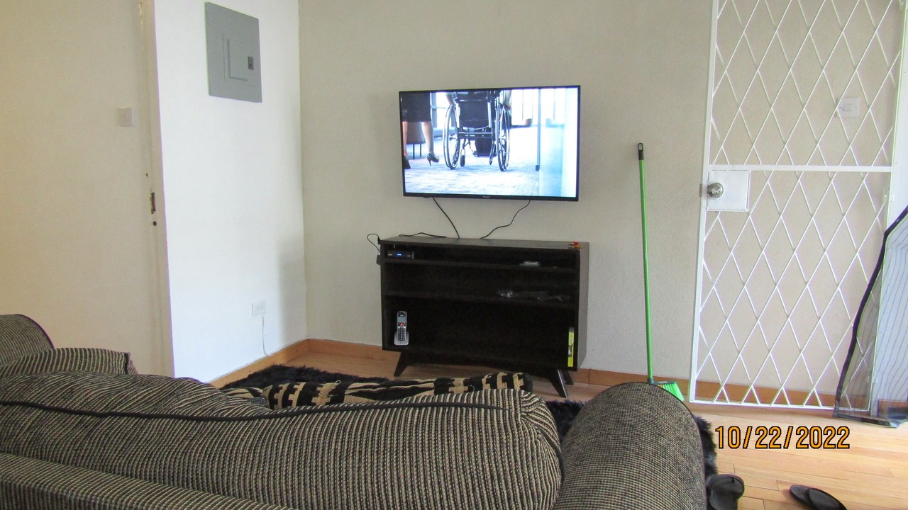 Photo of Livingroom in Navy Gardens