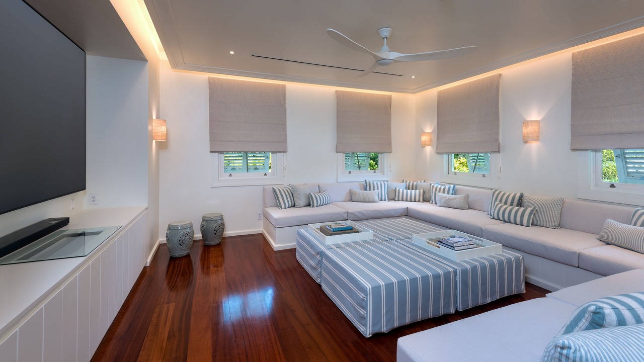 Photo of Livingroom in Little Battaleys