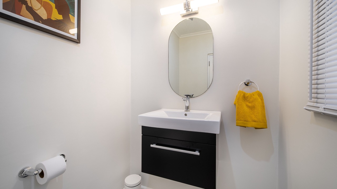 Photo of Bathroom in Porters