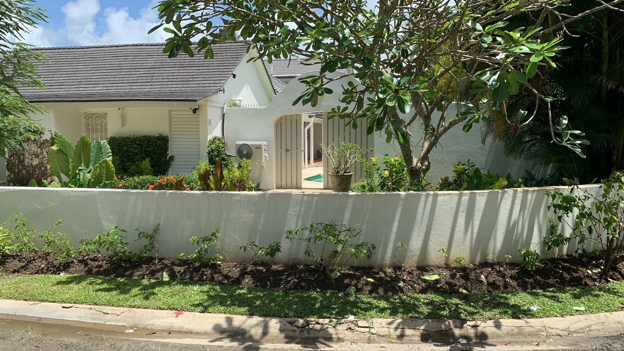 Photo of Outdoor in Halcyon Heights