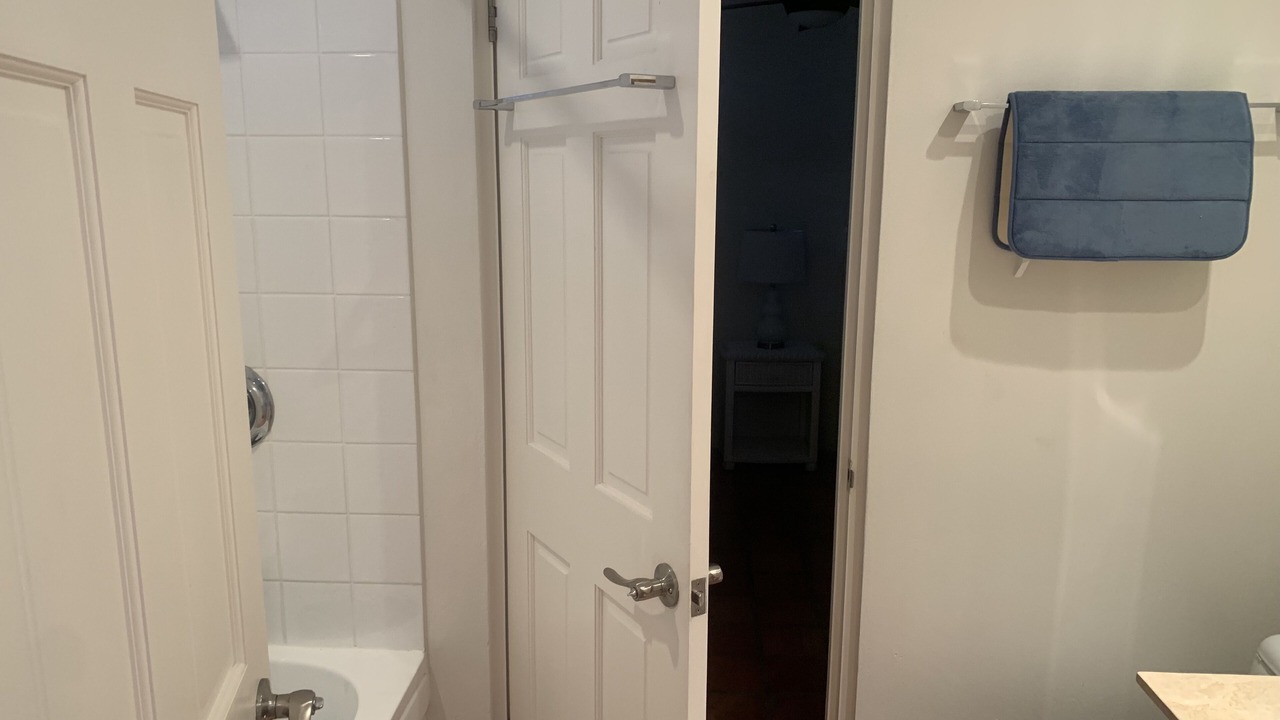 Photo of Bathroom in Halcyon Heights
