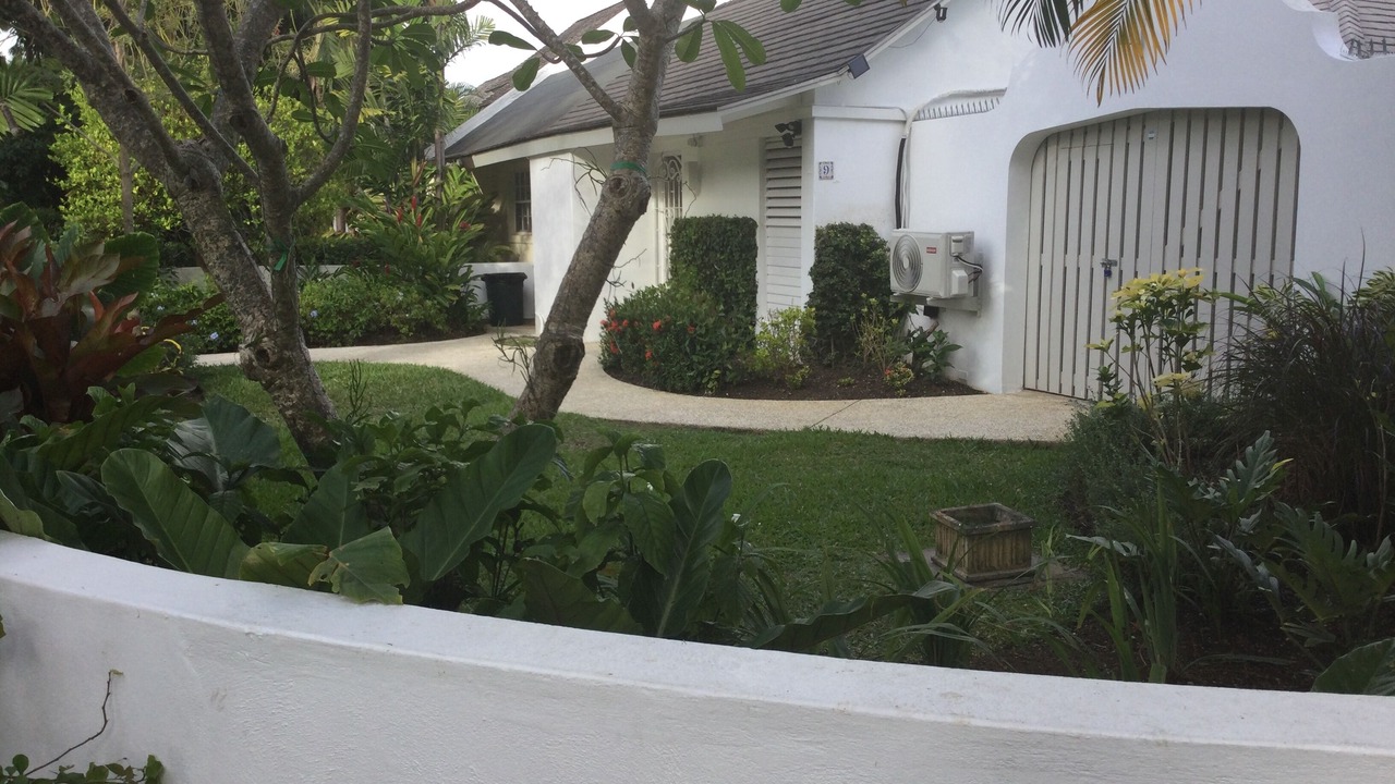 Photo of Outdoor in Halcyon Heights