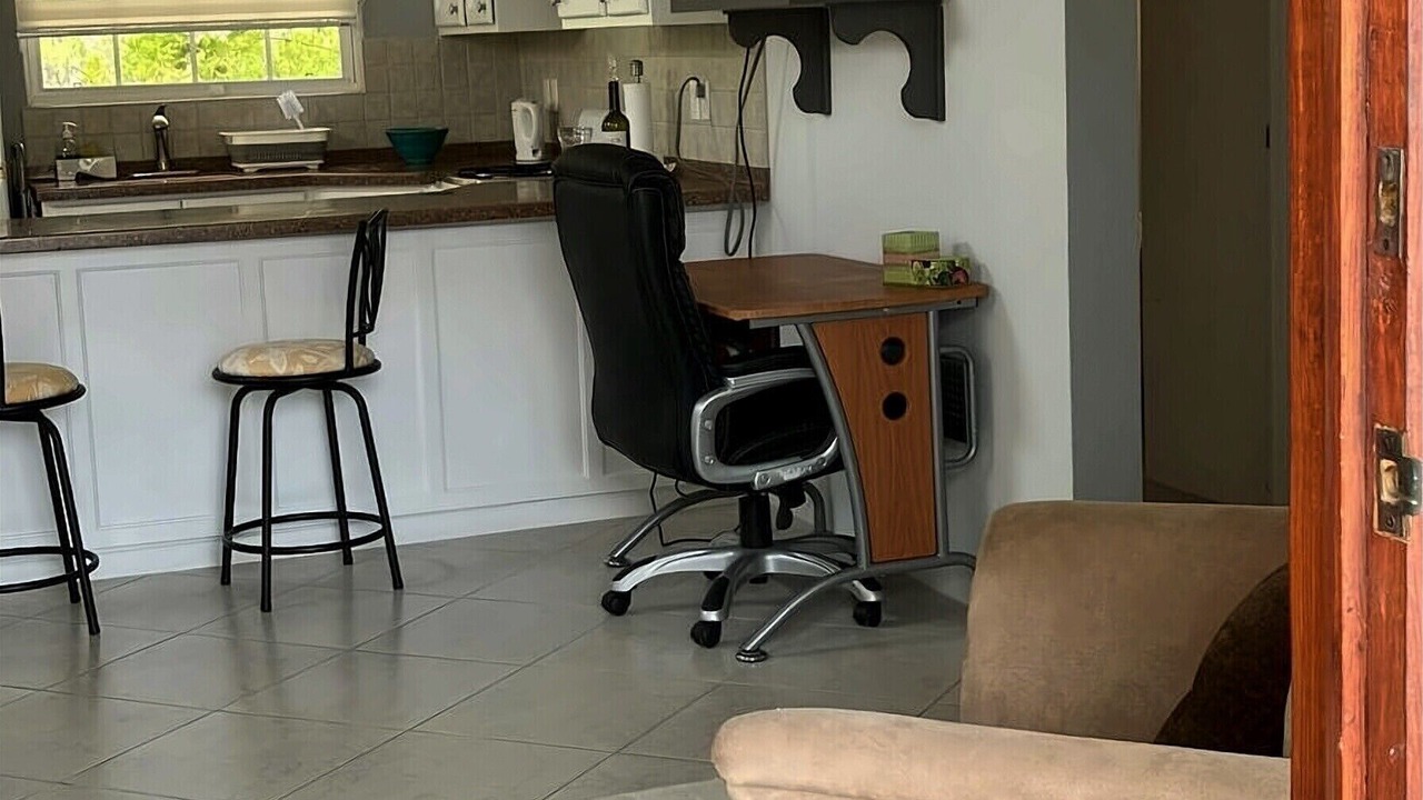 Photo of Livingroom in Gibbs Bay