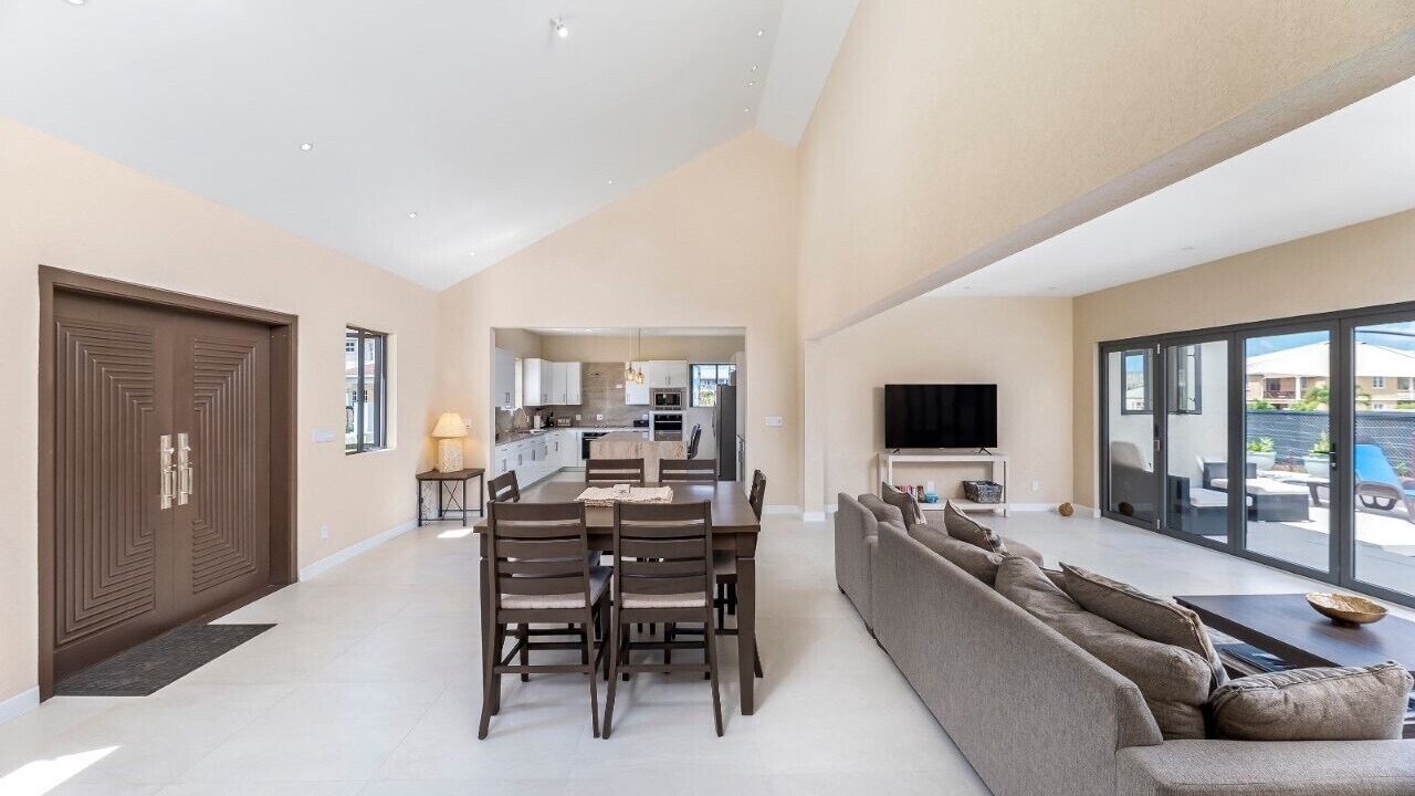 Photo of Livingroom in Maynards