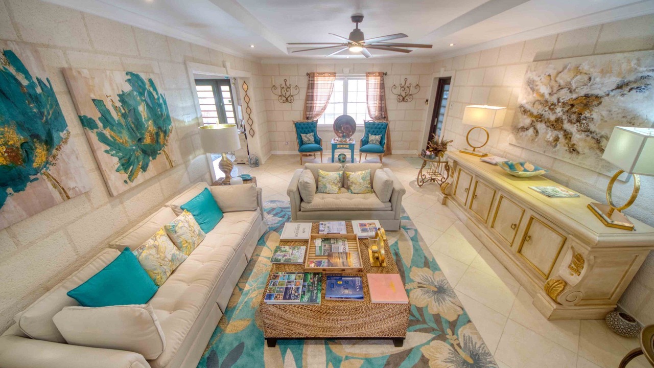 Photo of Livingroom in Ealing Park