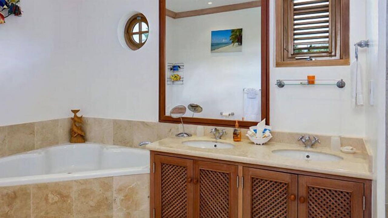 Photo of Bathroom in Mount Standfast