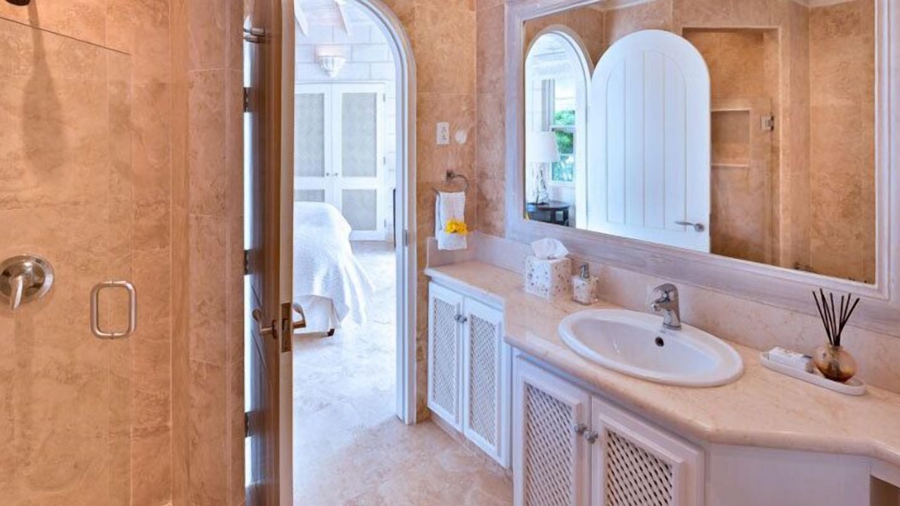 Photo of Bathroom in Mount Standfast