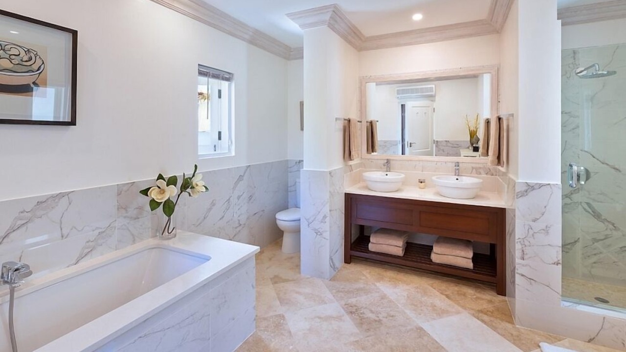 Photo of Bathroom in Paynes Bay