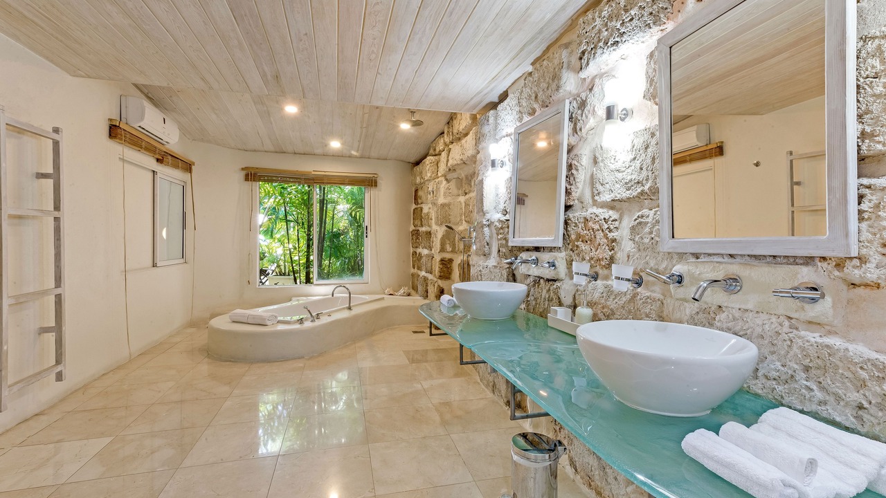 Photo of Bathroom in Sandy Lane