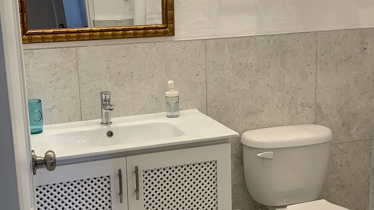 Photo of Bathroom in Sunset Crest