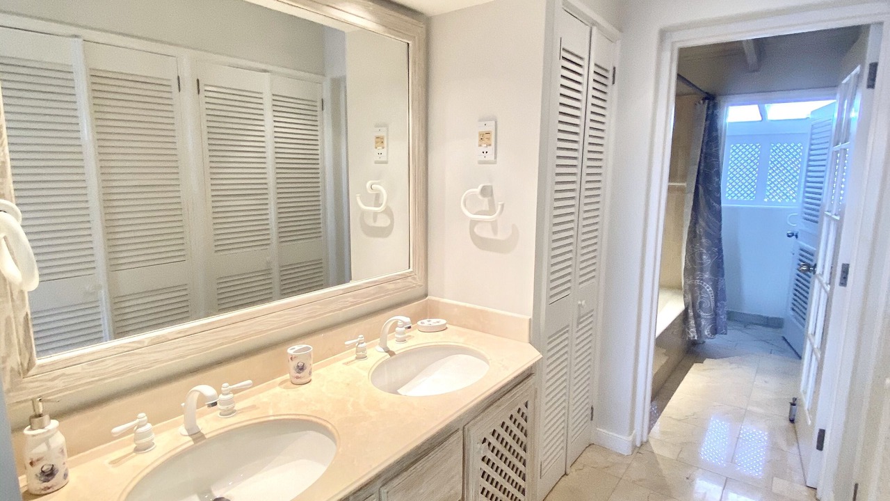 Photo of Bathroom in Douglas