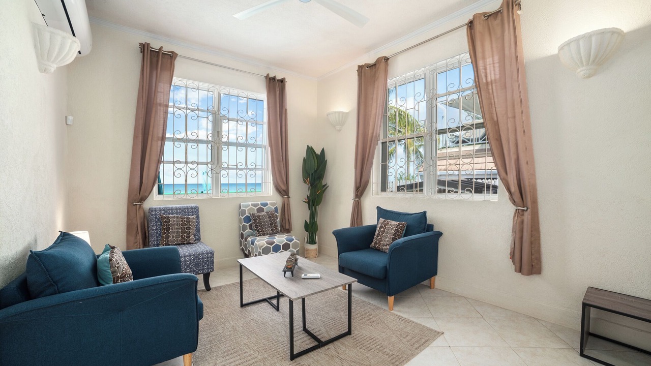 Photo of Livingroom in Fitts Village