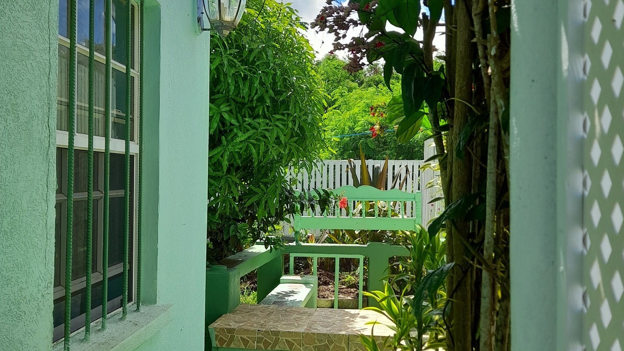 Photo of Patio Balcony in Maynards