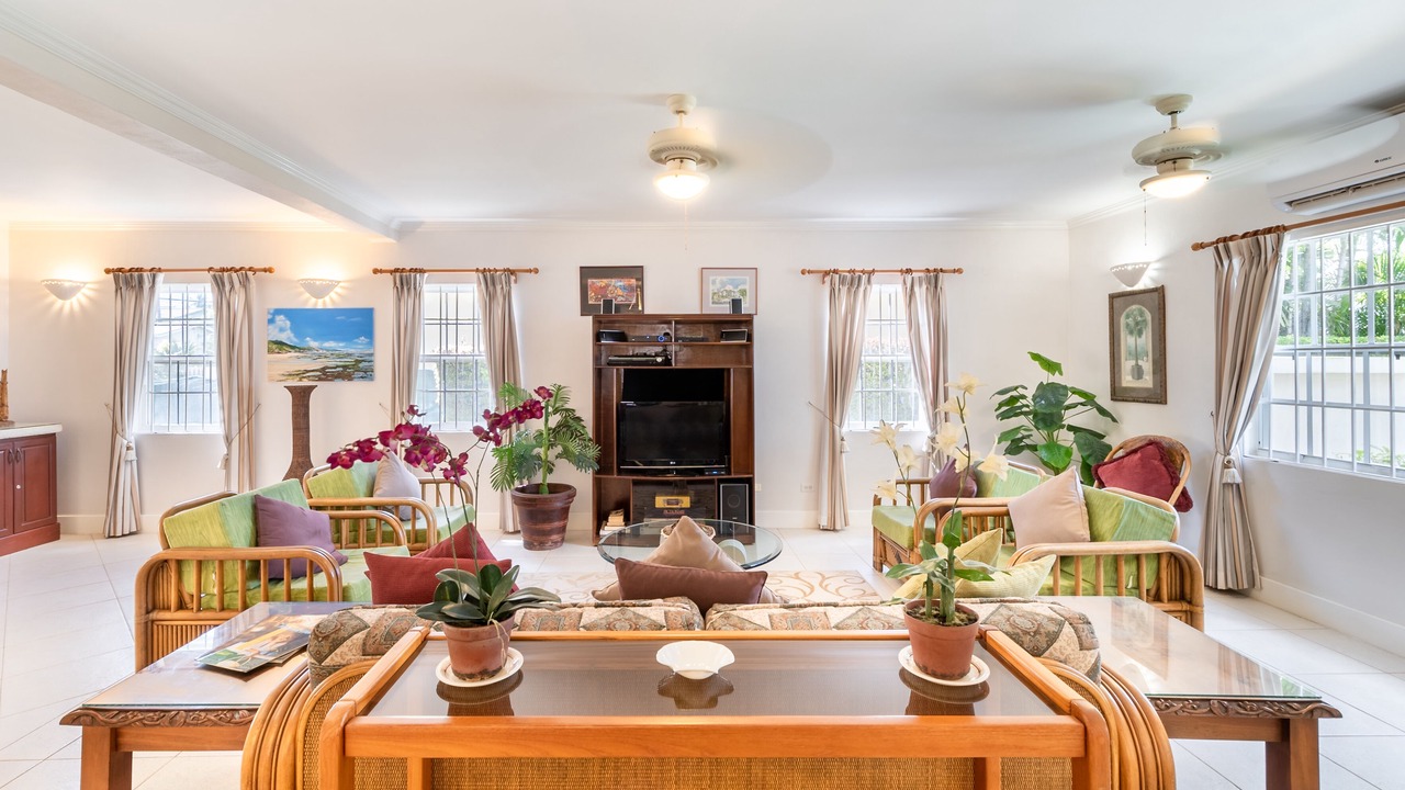 Photo of Livingroom in Fitts Village