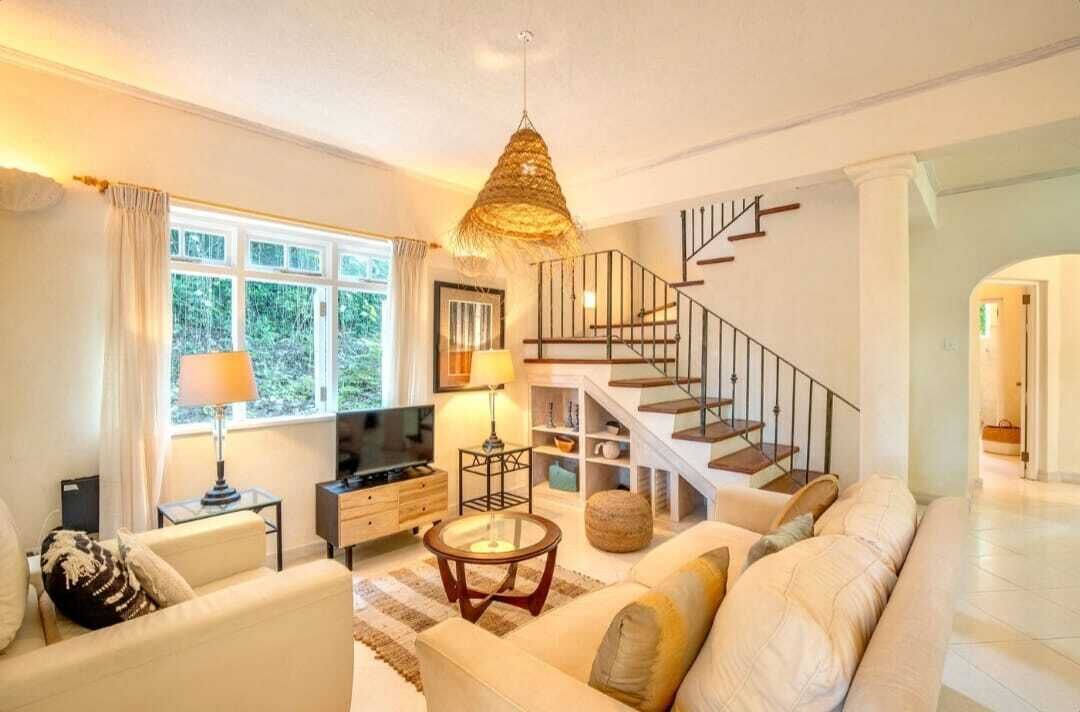 Photo of Livingroom in Little Battaleys