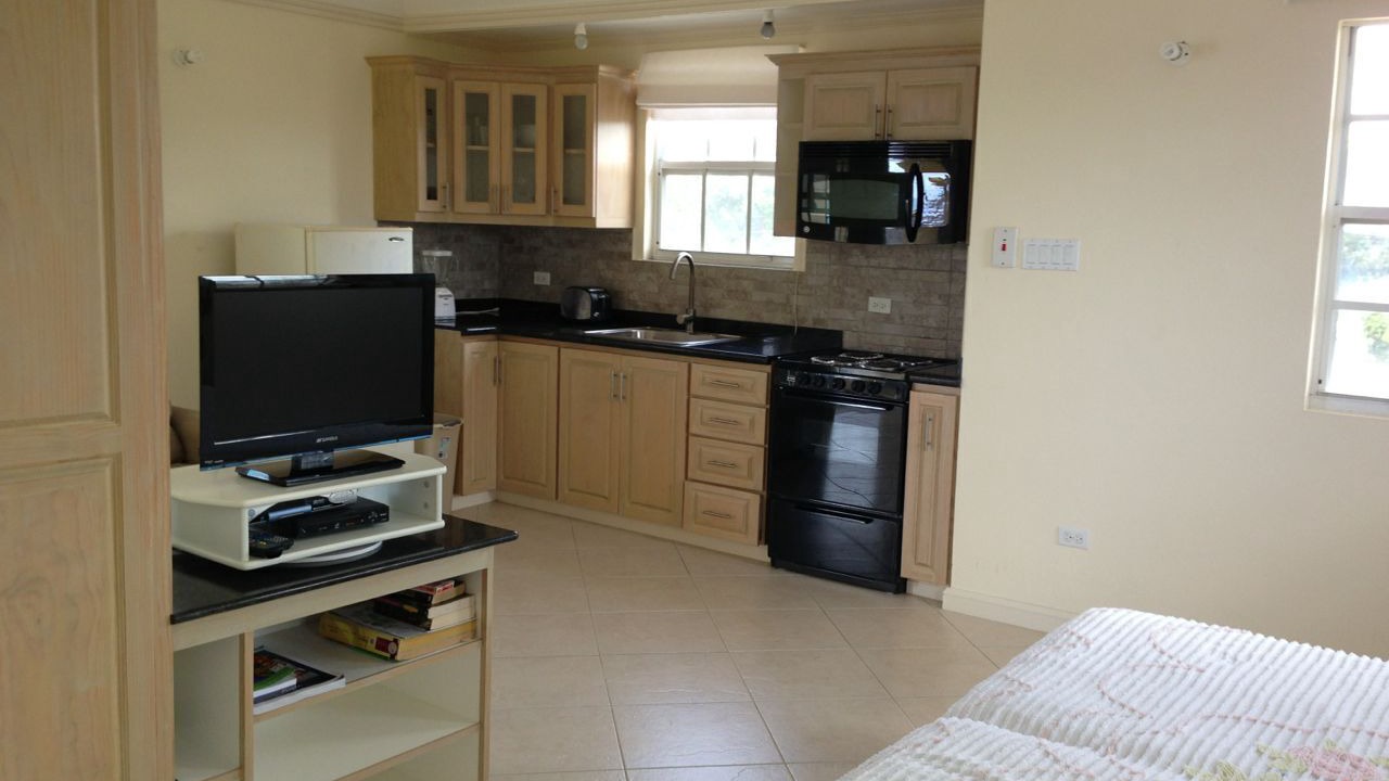 Photo of Bedroom in Oistins
