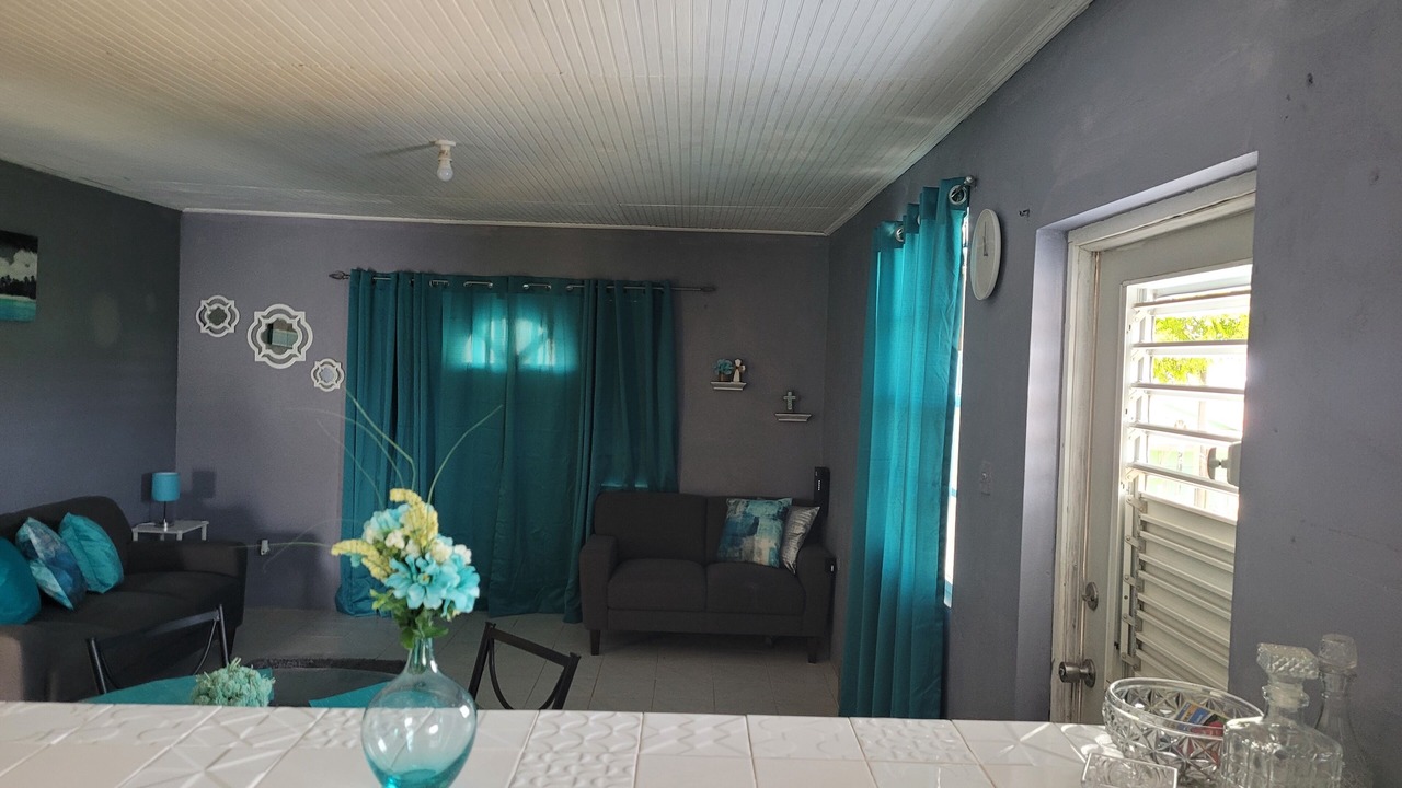 Photo of Livingroom in West Coast