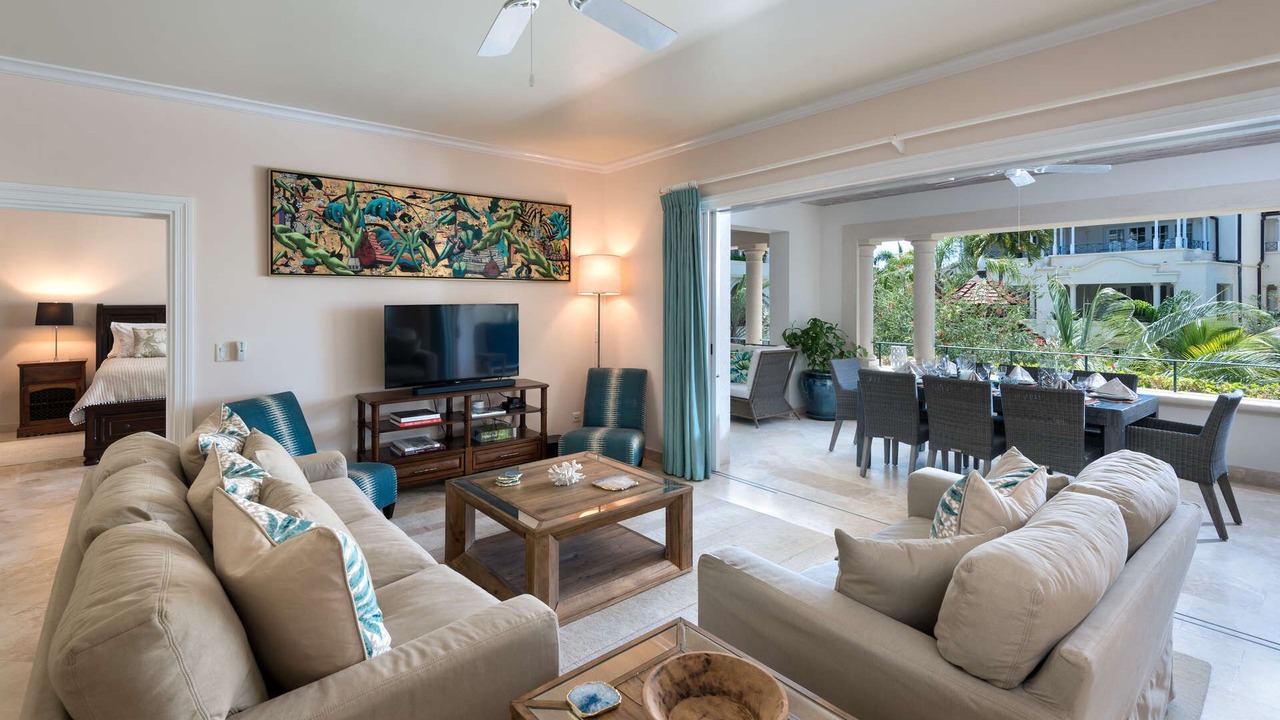 Photo of Livingroom in Schooner Bay