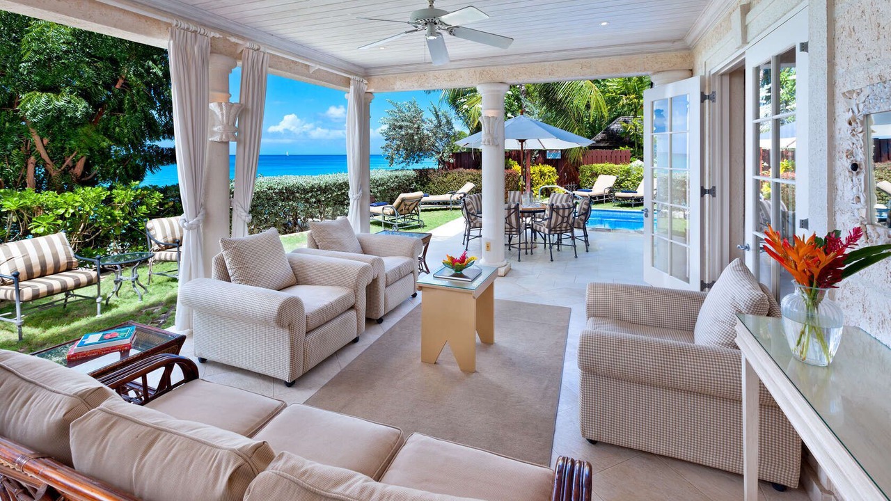 Photo of Livingroom in Gibbs Bay