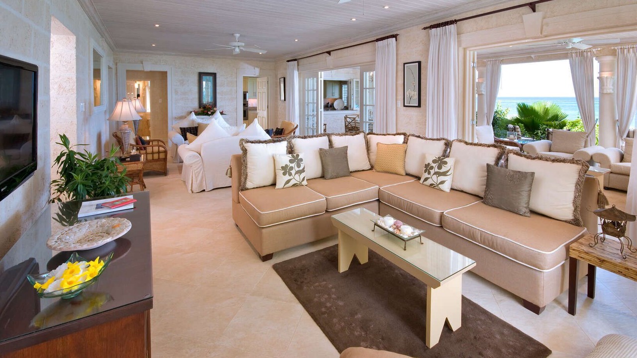 Photo of Livingroom in Gibbs Bay