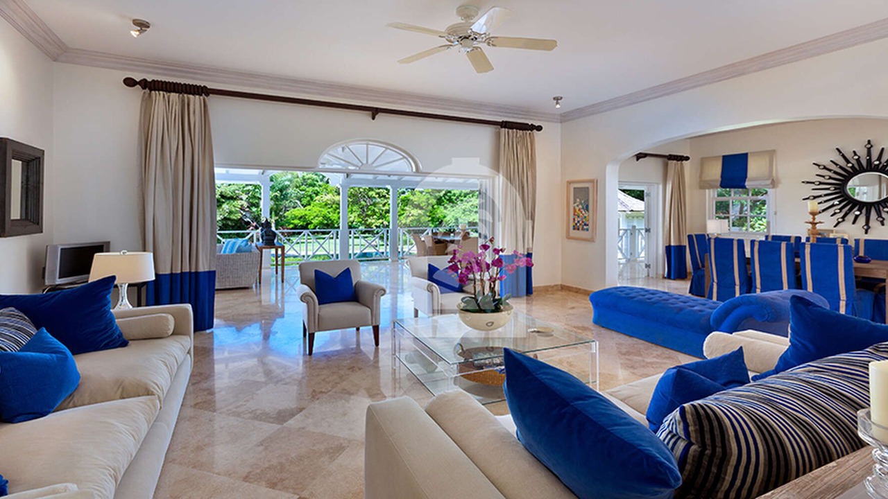 Photo of Livingroom in Paynes Bay