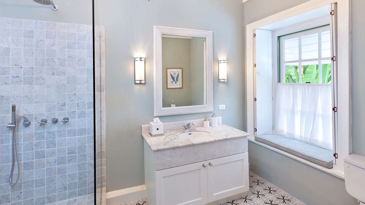 Photo of Bathroom in Little Battaleys