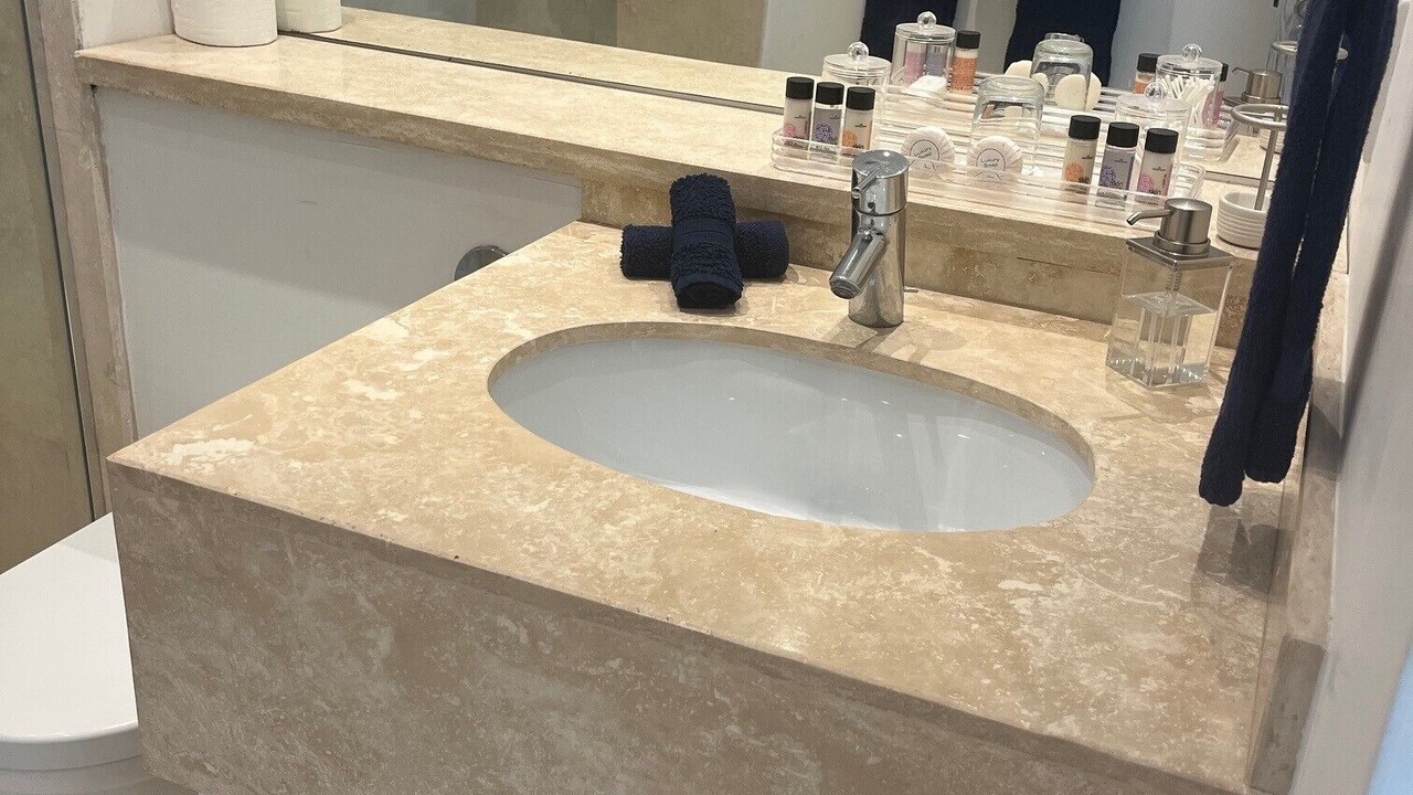 Photo of Bathroom in Little Battaleys