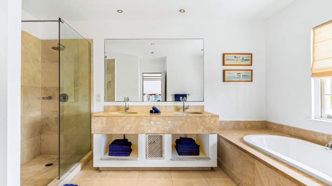 Photo of Bathroom in Little Battaleys