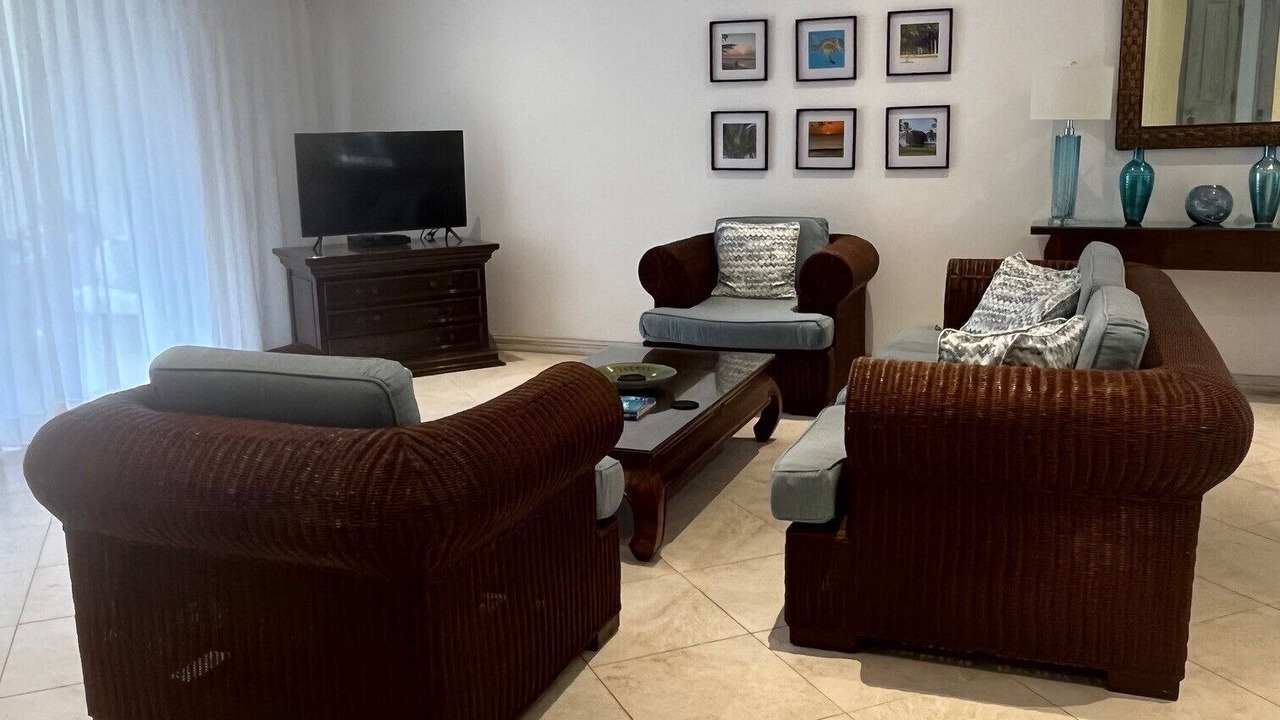 Photo of Livingroom in Little Battaleys