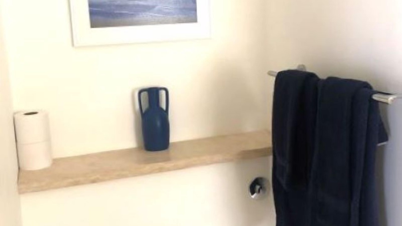 Photo of Bathroom in Little Battaleys