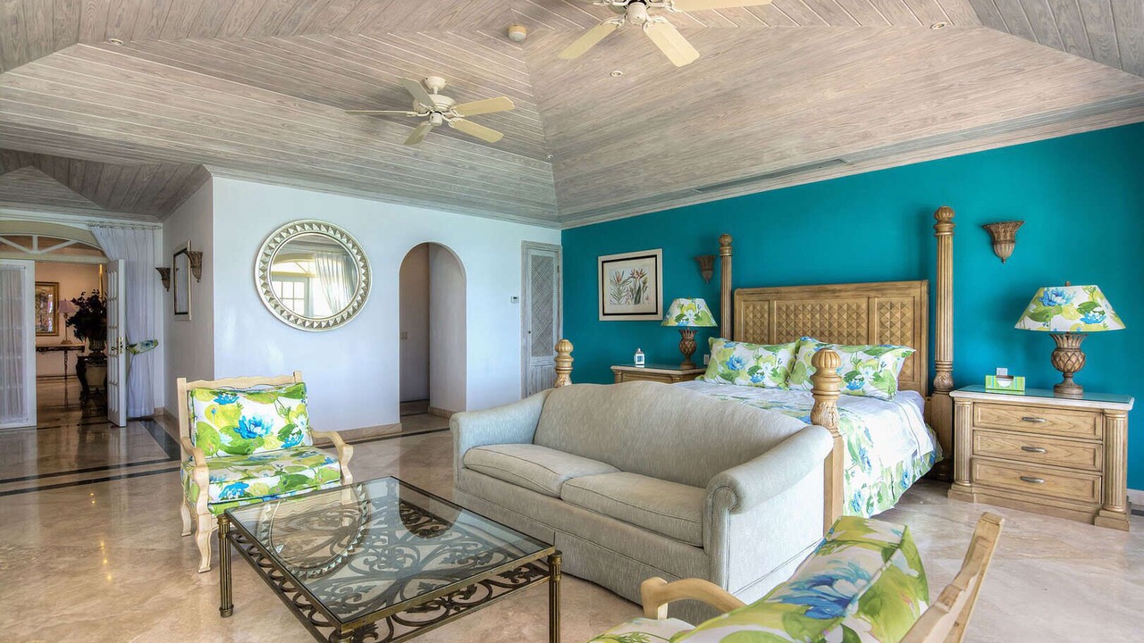 Photo of Livingroom in Old Trees Bay