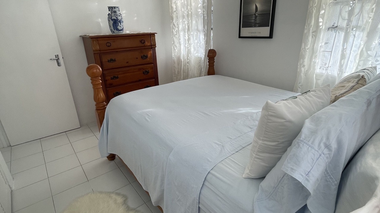 Photo of Bedroom in Enterprise