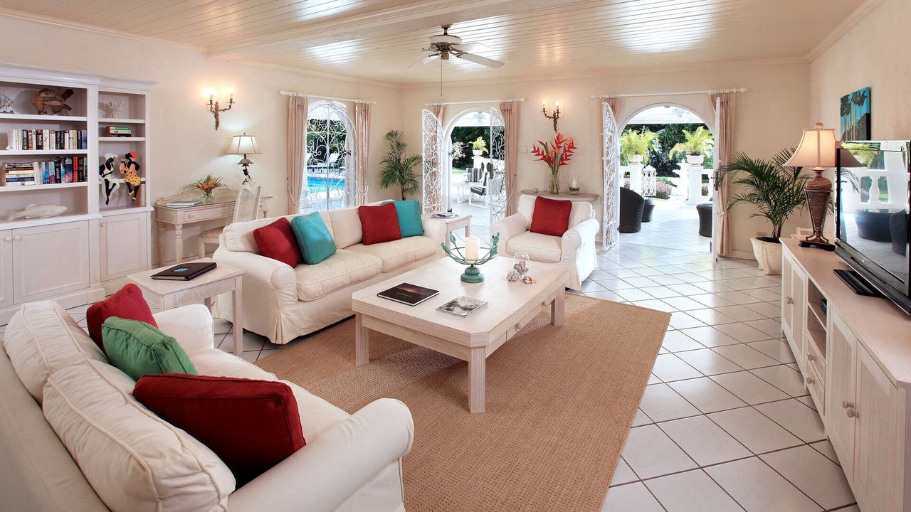 Photo of Livingroom in Paynes Bay