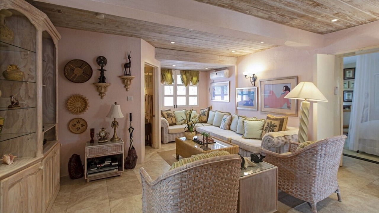 Photo of Livingroom in Holder's Hill