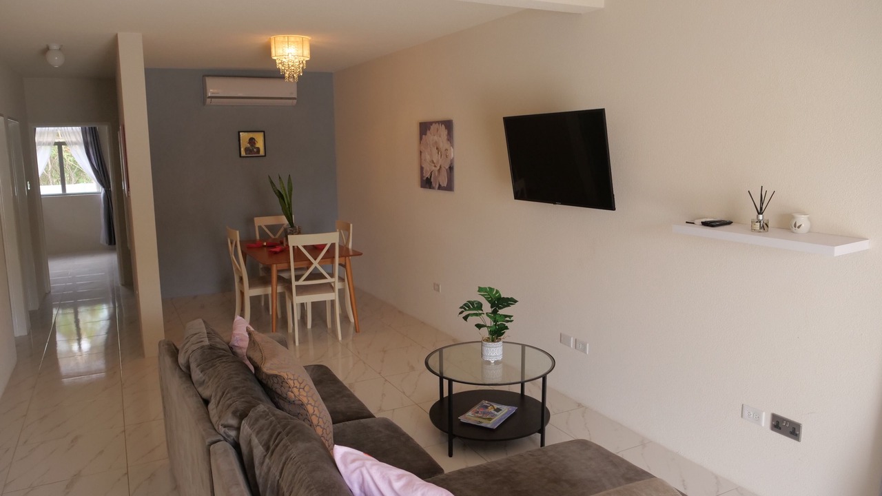 Photo of Livingroom in Ealing Park