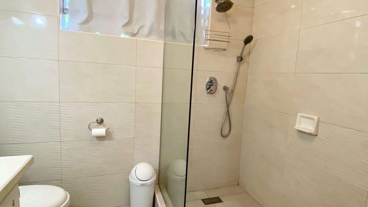 Photo of Bathroom in White Hill