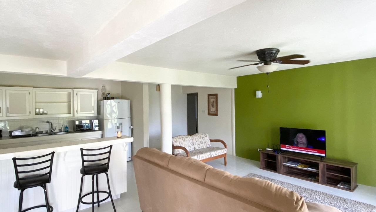 Photo of Livingroom in White Hill