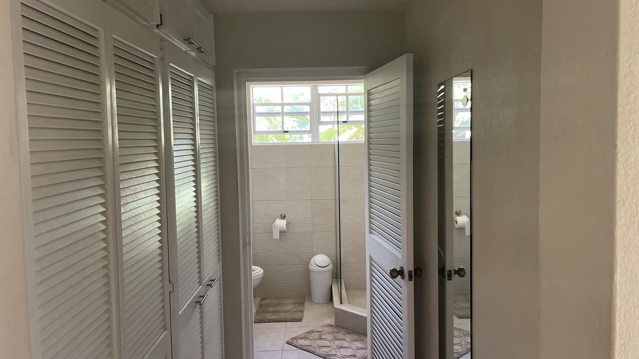 Photo of Bathroom in White Hill