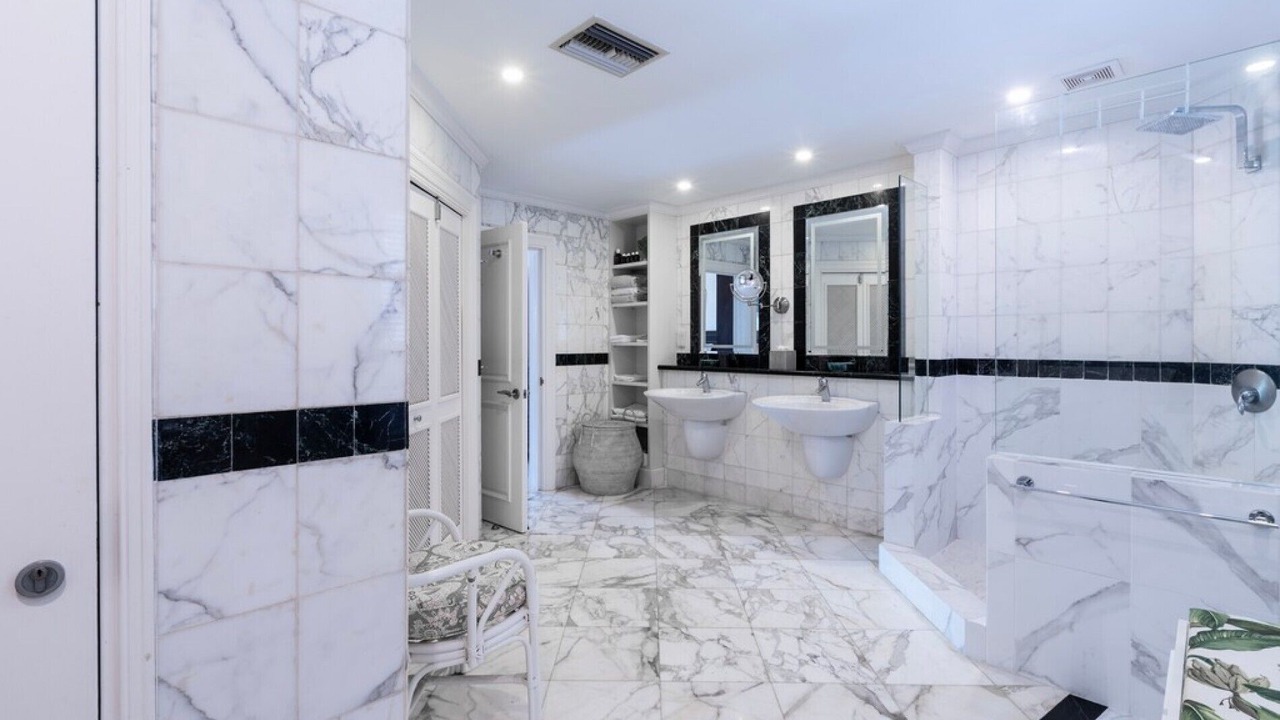 Photo of Bathroom in Schooner Bay
