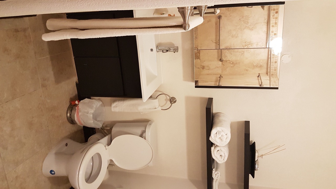 Photo of Bathroom in Halcyon Heights