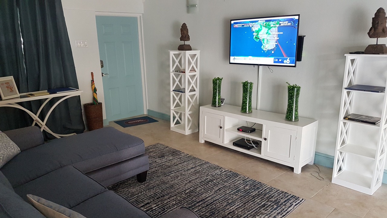 Photo of Livingroom in Halcyon Heights