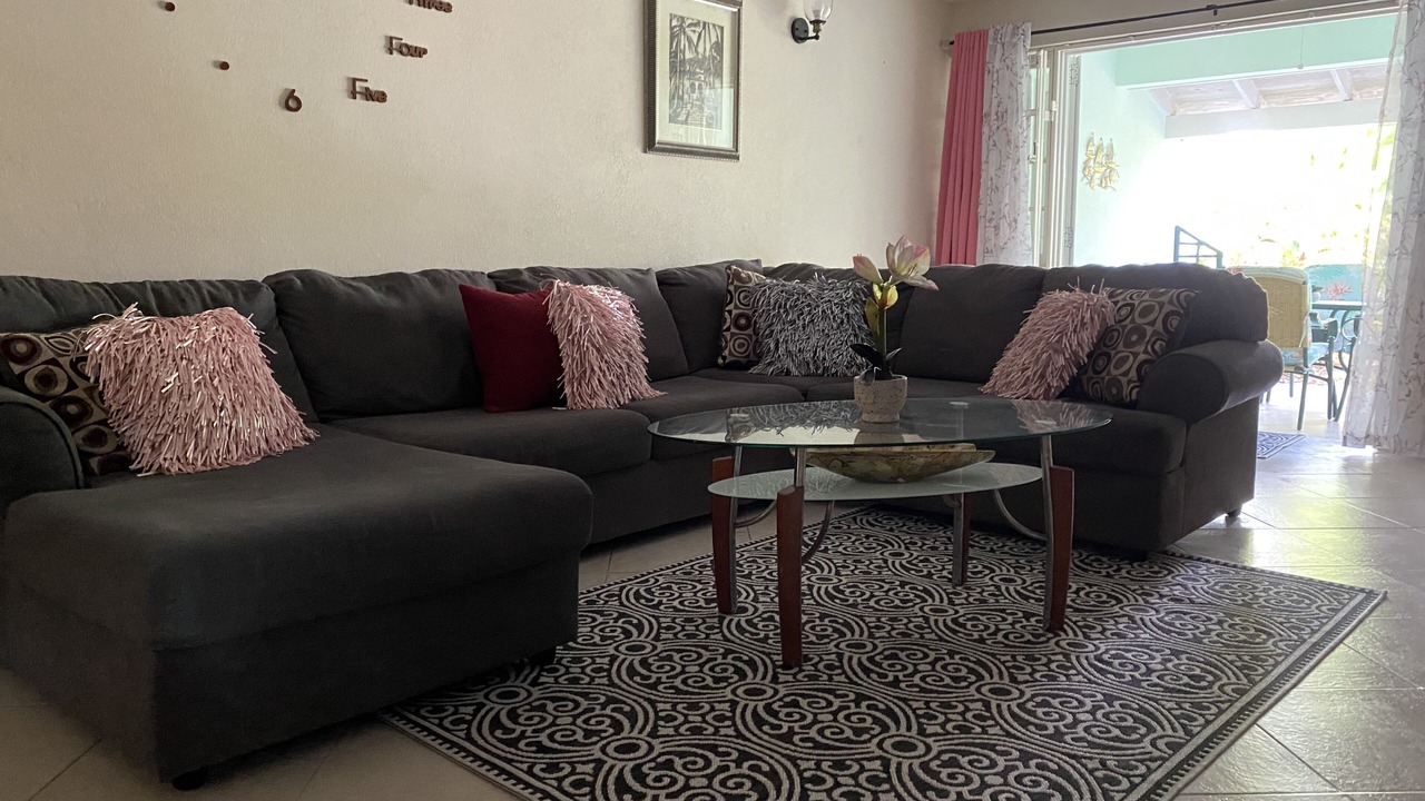 Photo of Livingroom in Marine Gardens