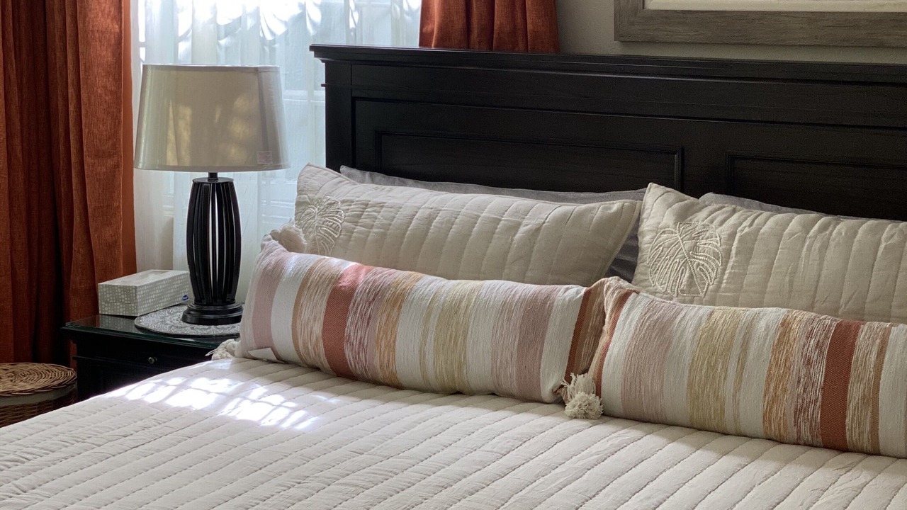 Photo of Bedroom in Marine Gardens