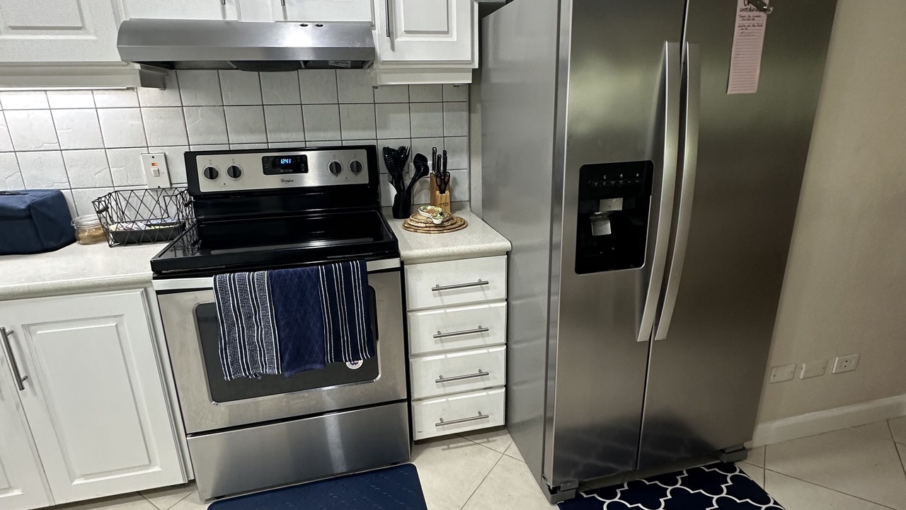 Photo of Kitchen in Marine Gardens