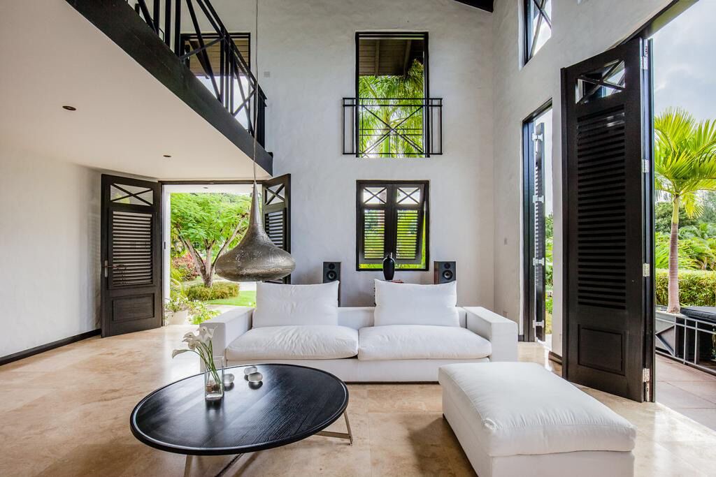 Photo of Livingroom in Halcyon Heights